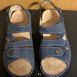 Finn Comfort Sandals